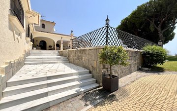 Property slide 41