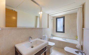 Property slide 18