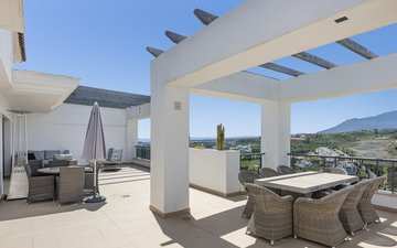Property slide 32
