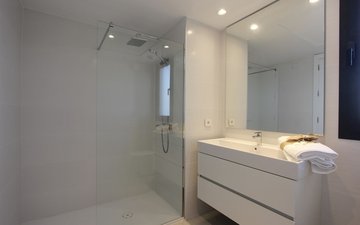 Property slide 22