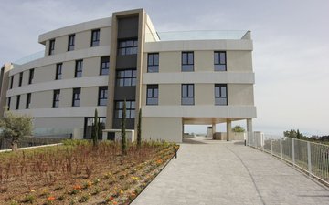 Property slide 50