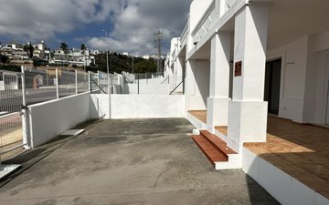 Property slide 9