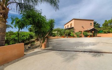 Property slide 23