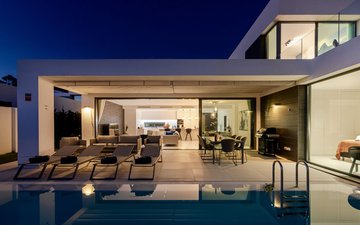 Property slide 17