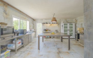 Property slide 25