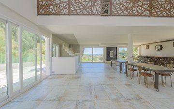 Property slide 31