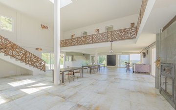 Property slide 58