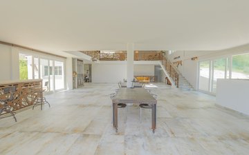 Property slide 60