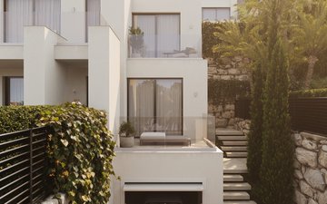 Property slide 18