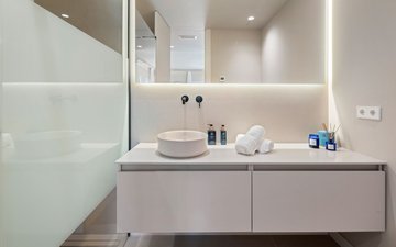Property slide 22
