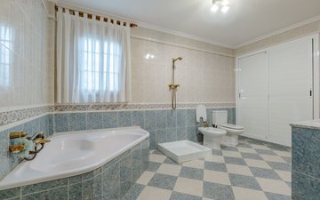 Property slide 21