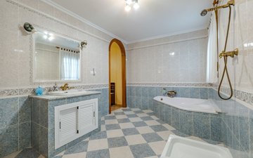 Property slide 23
