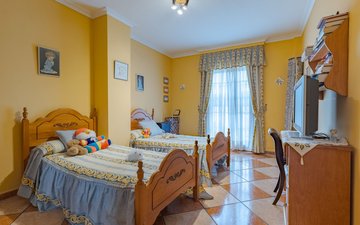 Property slide 25