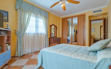Property slide 30