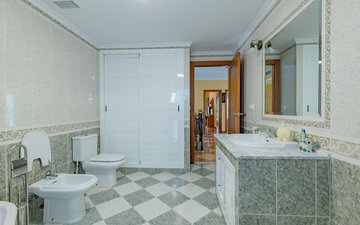 Property slide 34