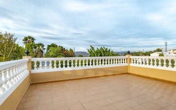 Property slide 36