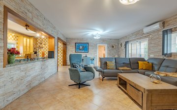 Property slide 49
