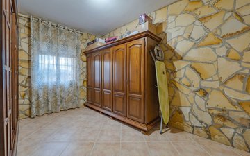 Property slide 69
