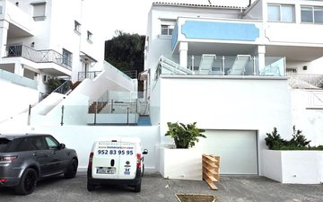 Property slide 23