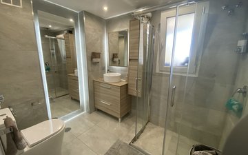 Property slide 31