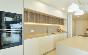 Property slide 19