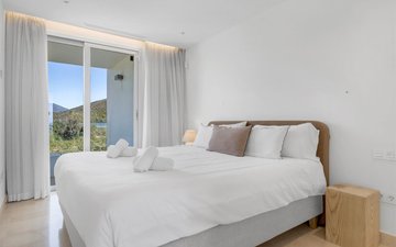 Property slide 19