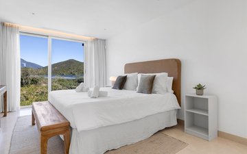 Property slide 24