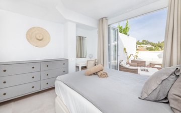 Property slide 23