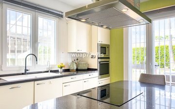 Property slide 17