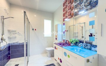 Property slide 44