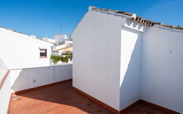 Property slide 33