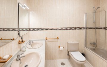 Property slide 17