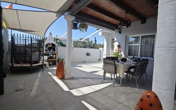 Property slide 10