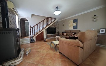 Property slide 23