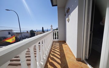 Property slide 24