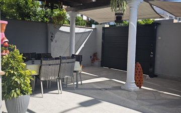 Property slide 4