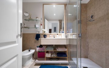 Property slide 20