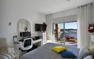 Property slide 30