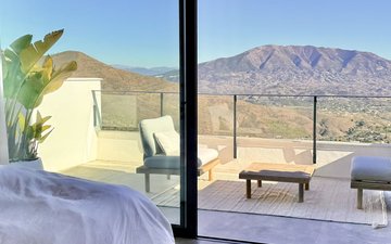 Property slide 32