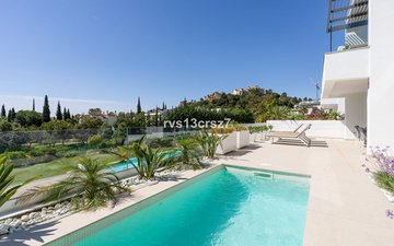 Property slide 32