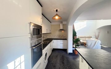 Property slide 18