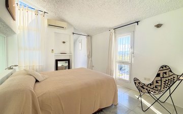 Property slide 21