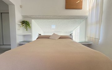 Property slide 23