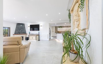 Property slide 6