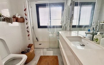 Property slide 17