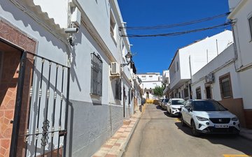 Property slide 21
