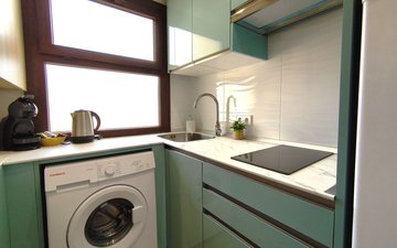 Property slide 22