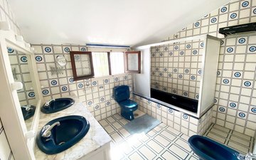 Property slide 22