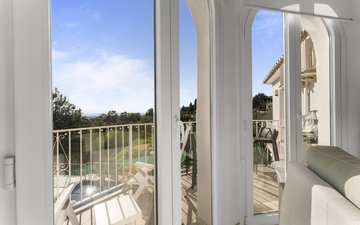 Property slide 14