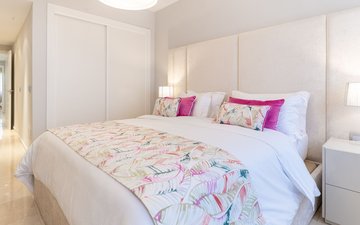 Property slide 20